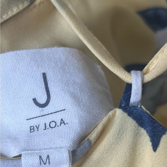 J By J.O.A 
Yellow Floral Jumpsuit Size Medium - Picture 7 of 7